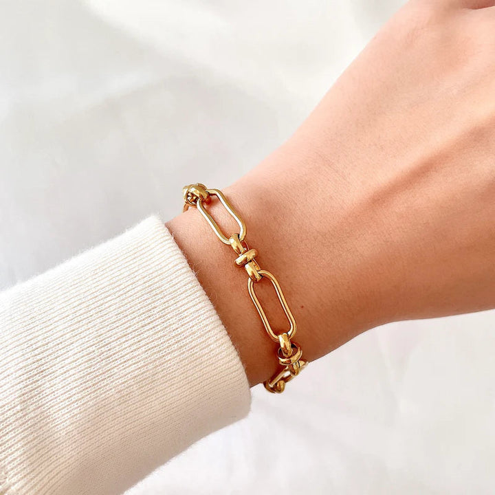 Marisa - HYVE